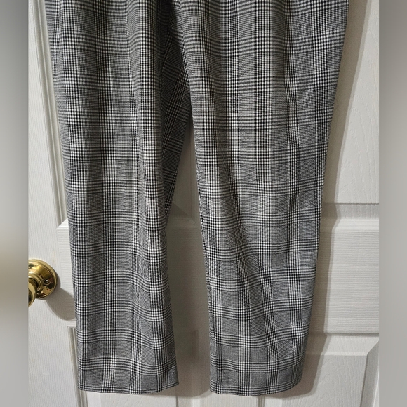 Zara TRF Pleated High Waist Belted Houndstooth Trouser Pants, Tapered Leg, EUC! - Picture 3 of 11